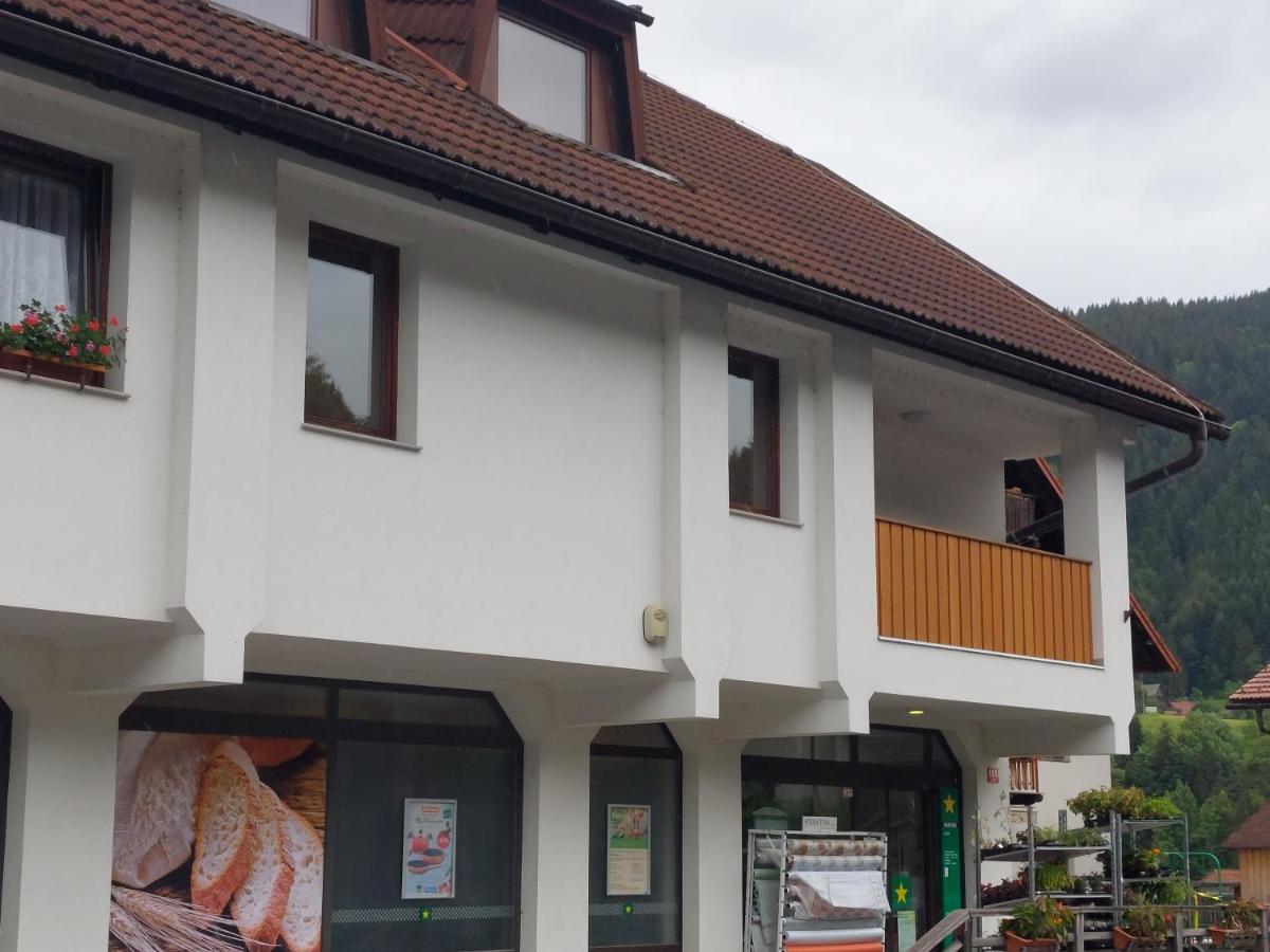 Apartment Veninsek Luce ภายนอก รูปภาพ