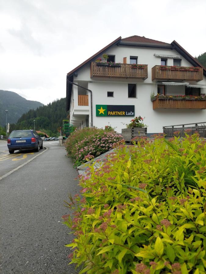 Apartment Veninsek Luce ภายนอก รูปภาพ