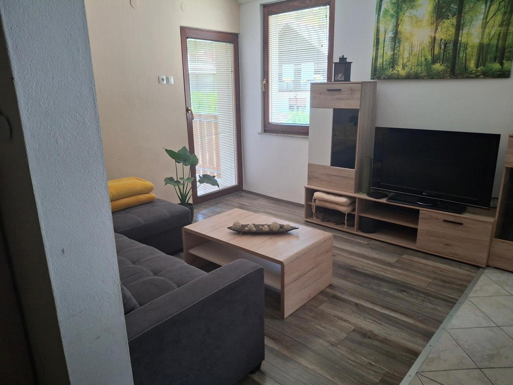 Apartment Veninsek Luce ภายนอก รูปภาพ